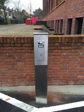 Intercom post in RVS paal